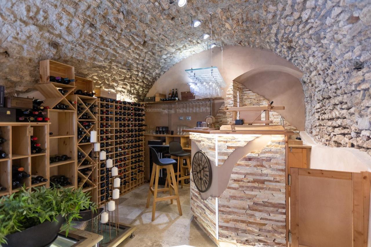 Casa Orsini, B&B And Winery Монтеротондо Екстериор снимка